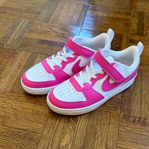 Nike Kids Sneakers in Pink and White